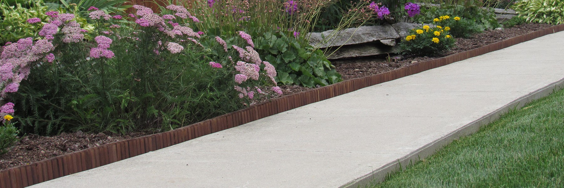 shop-landscape-edging