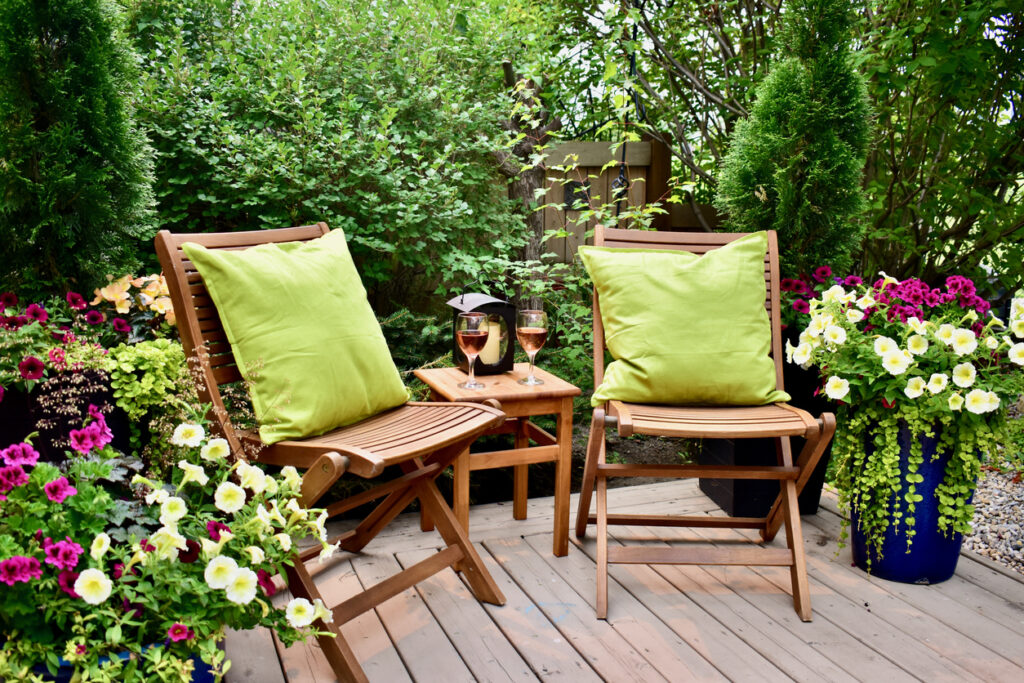 garden-cafe-deck-with-flowers-landscaping-concept