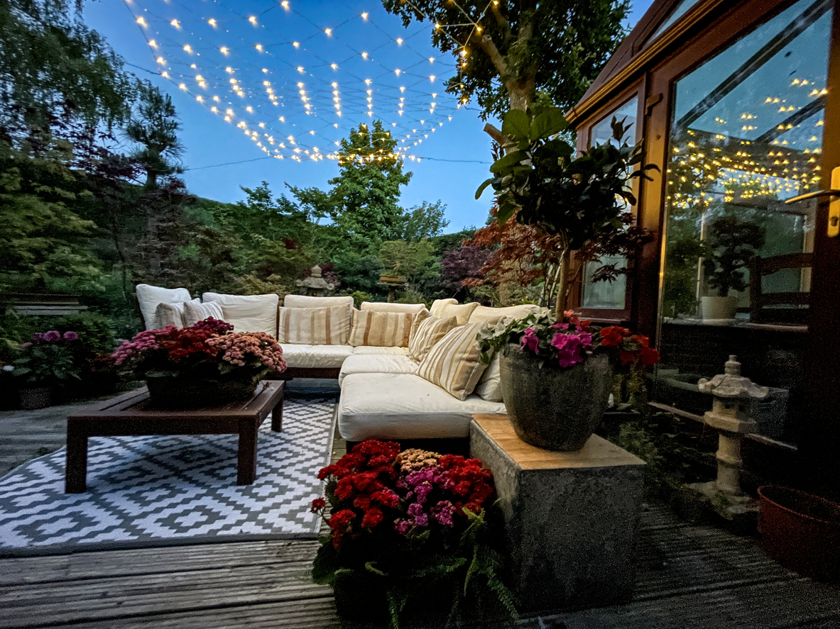 lounging-area-at-night-with-patio-lights